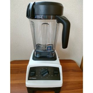 バイタミックス(Vitamix)のバイタミックスE320国内正規品　白◆中古◆0.9Lドライコンテナ付(ジューサー/ミキサー)