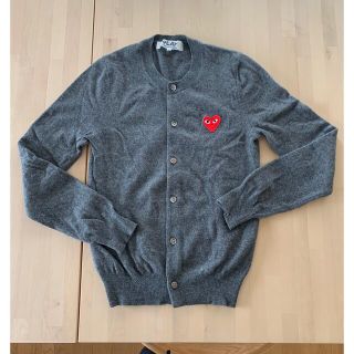 コムデギャルソン(COMME des GARCONS)のプレイコムデギャルソン　レディース ガーデンニット　グレー(カーディガン)