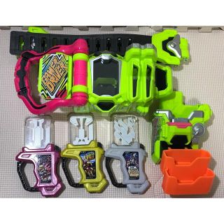 BANDAI - 仮面ライダーエグゼイド DXゲーマドライバー、キメワザ