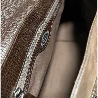 美品　本革　TOD'S  牛革　ハンドバッグ　ショルダーバッグ　WH レザー　革