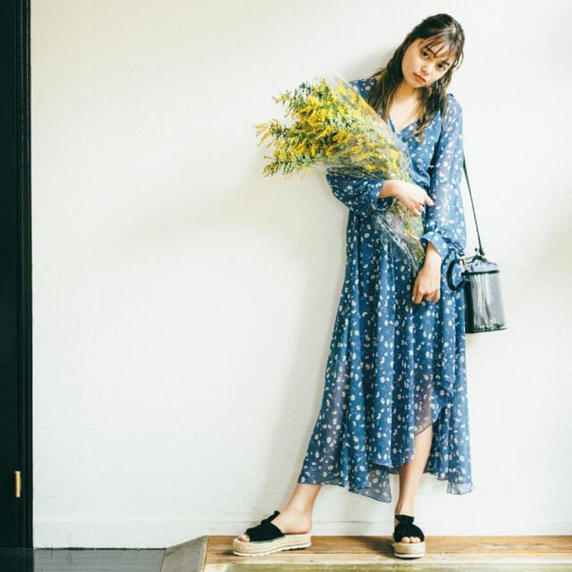 ZARA 総柄チュニックワンピース　お花柄ワンピース　前開きシャツワンピース