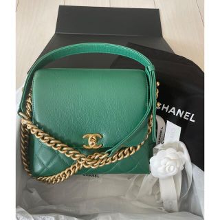 シャネル(CHANEL)のCHANEL ショルダーバック　グリーン　正規品(ショルダーバッグ)