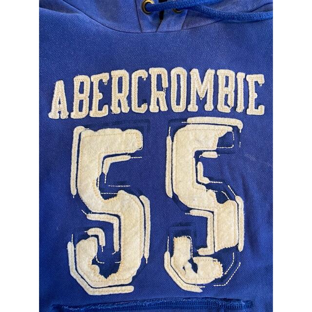 Abercrombie&Fitch(アバクロンビーアンドフィッチ)のアバクロ　メンズ　パーカー　Sサイズ　ブルー メンズのトップス(パーカー)の商品写真