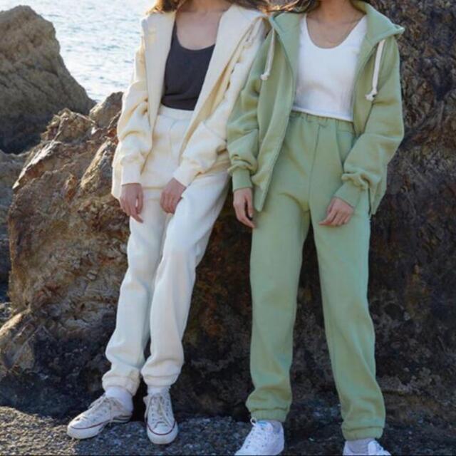 SeaRoomlynn(シールームリン)のsearoomlynn スウェットパーカー レディースのトップス(トレーナー/スウェット)の商品写真