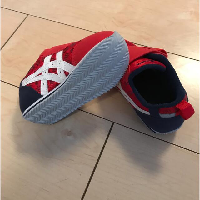 asics(アシックス)のアシックス　子供くつ キッズ/ベビー/マタニティのキッズ靴/シューズ(15cm~)(スニーカー)の商品写真