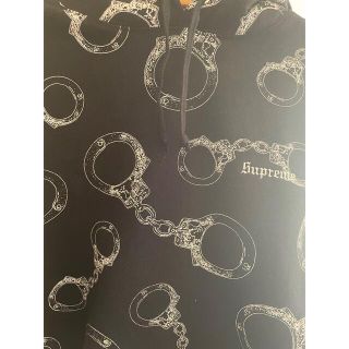 Supreme - supreme 手錠パーカーの通販 by 杉本's shop|シュプリーム Supreme - supreme 手錠パーカーの通販 by 杉本's shop|シュプリーム