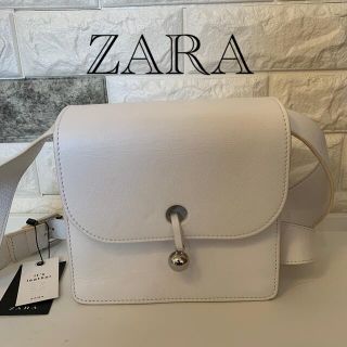 ザラ(ZARA)のzara レザーバッグ　ホワイト(ショルダーバッグ)