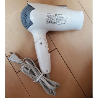 最終値下げ 新品 dyson ヘアドライアー