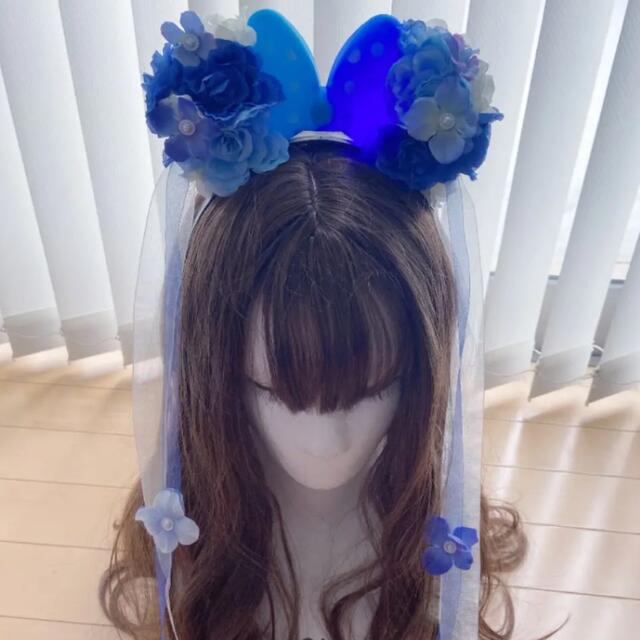 光る 猫耳カチューシャ♡青 ダブルリボン小花付き ラスト1点 レディースのヘアアクセサリー(カチューシャ)の商品写真