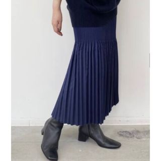 アパルトモンドゥーズィエムクラス(L'Appartement DEUXIEME CLASSE)の新品＊アパルトモン KALLMEYER PLEATS SKIRT(ロングスカート)