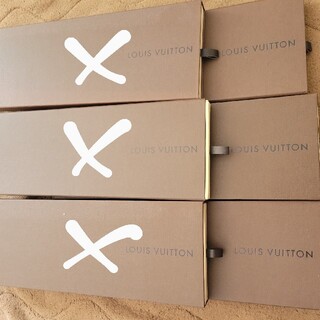 ルイヴィトン(LOUIS VUITTON)のネクタイ用箱 ルイヴィトン LV  3個セット(ネクタイ)