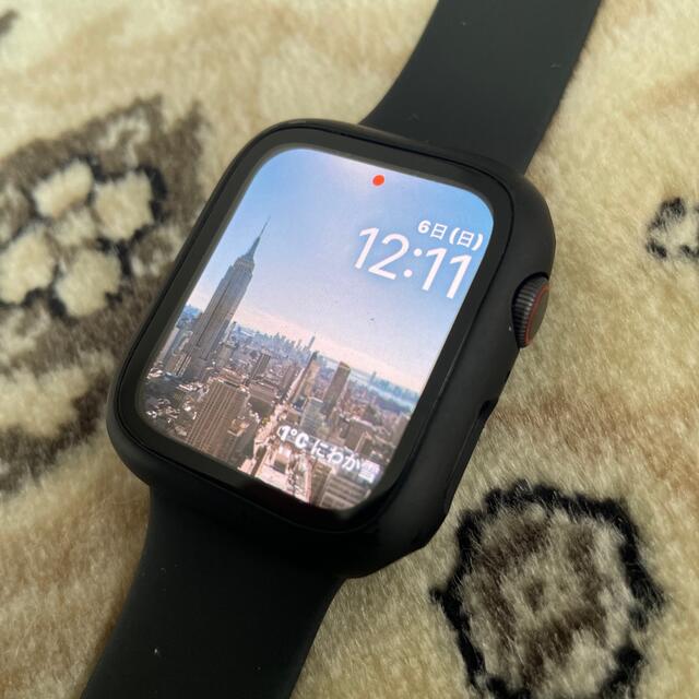 Apple(アップル)のApple WatchSE 44ﾐﾘ GPS+セルラーモデル メンズの時計(腕時計(デジタル))の商品写真