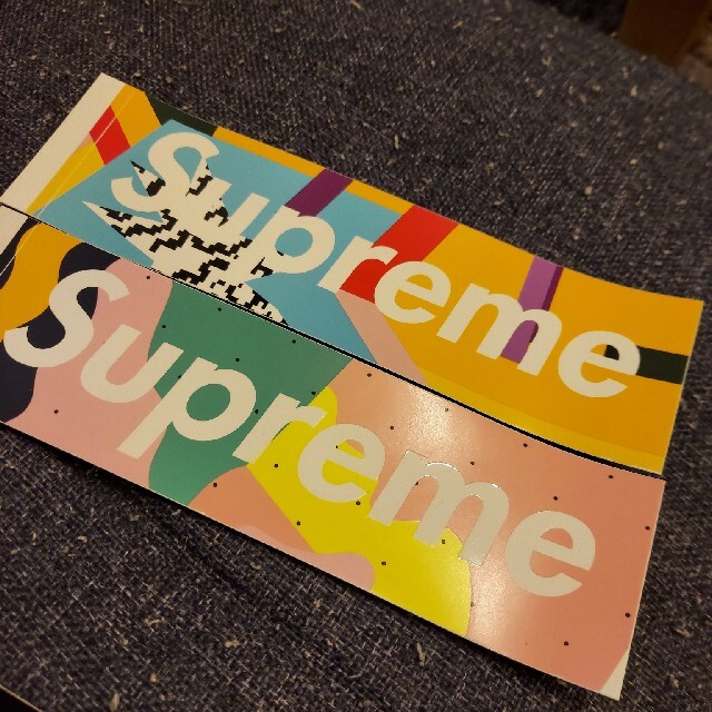 3年保証』 Supreme シュプリーム Mendini gun ステッカー ad-naturam.fr