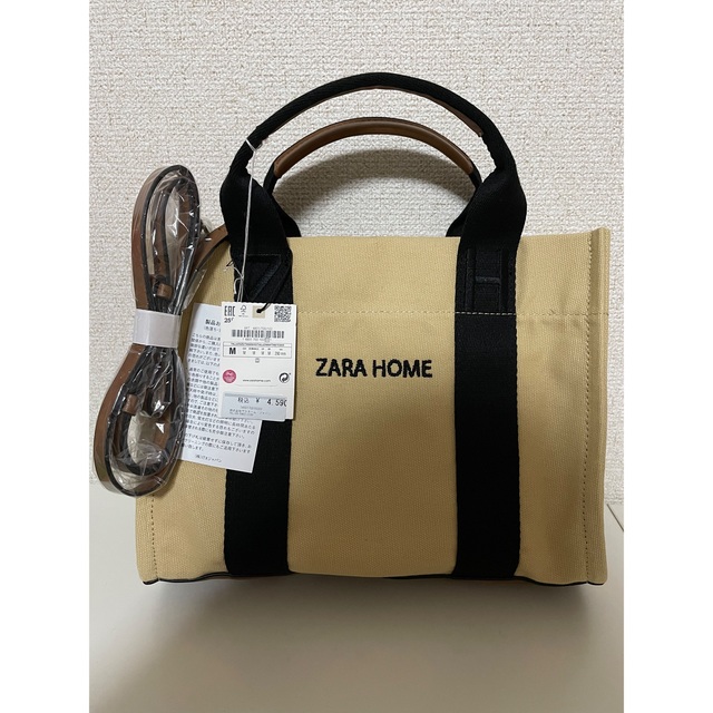 ZARA(ザラ)の【新品未使用】ZARA HOMEトートバッグ ショルダーバッグ　4590円 レディースのバッグ(トートバッグ)の商品写真