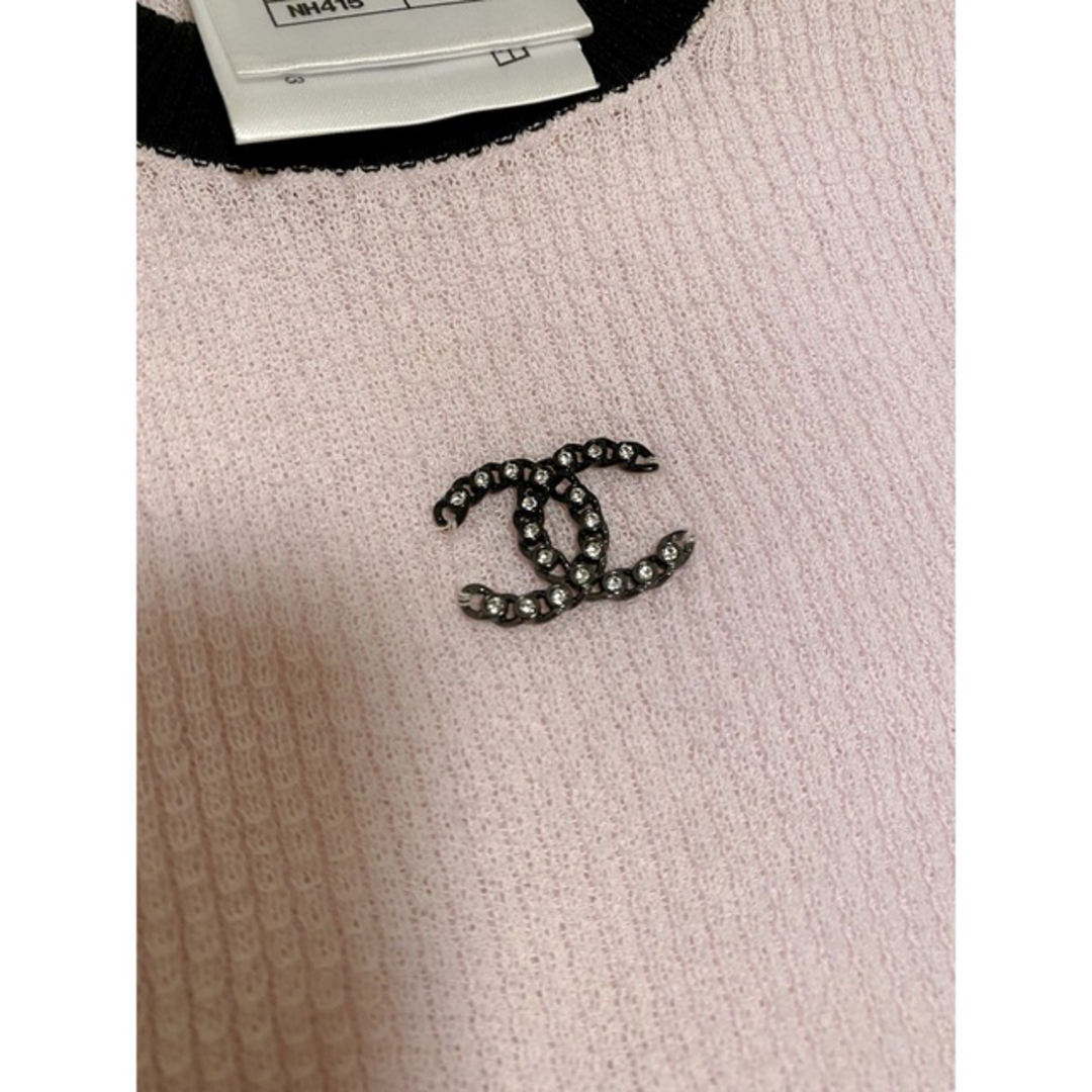 CHANEL(シャネル)のシャネル　ニット　トップス22p人気完売品 レディースのトップス(ニット/セーター)の商品写真