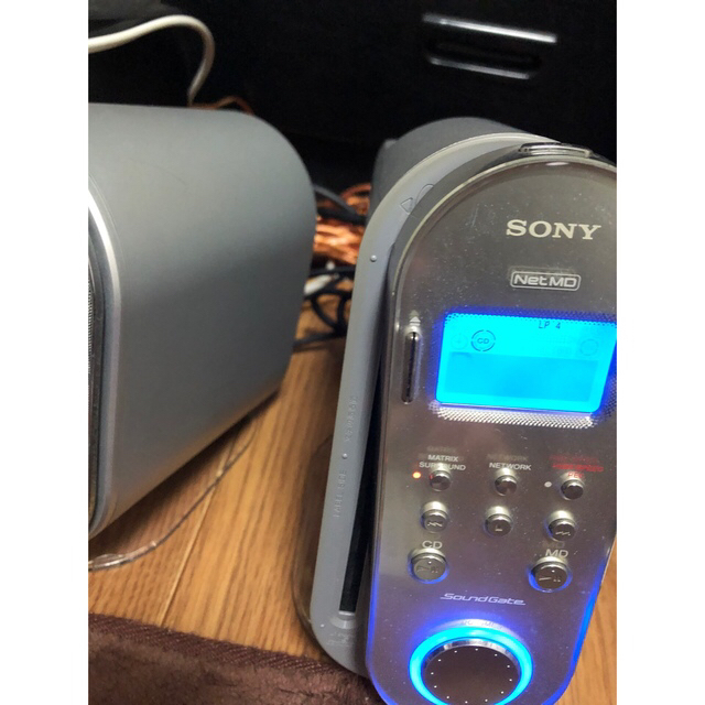 SONY(ソニー)のSONY LAM-Z03(S) CD MDミニコンポ スマホ/家電/カメラのオーディオ機器(ポータブルプレーヤー)の商品写真