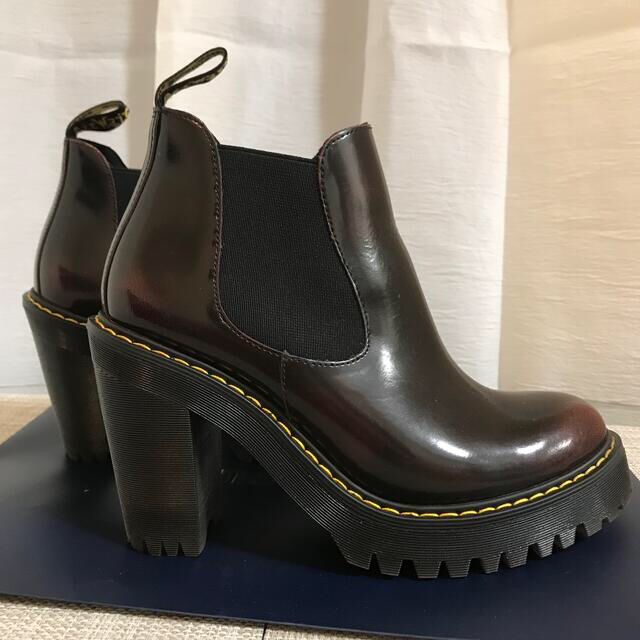 Dr.Martens(ドクターマーチン)の【超美品】Dr.Martens ドクターマーチン チェルシーブーツ 　 レディースの靴/シューズ(ブーツ)の商品写真