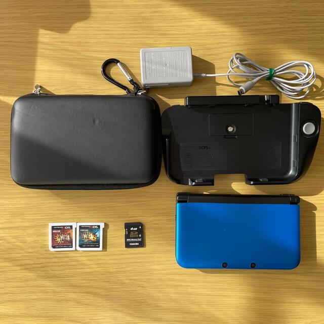 Nintendo 3DS LL ブルー×ブラック（充電器、拡張スライドパッド他 