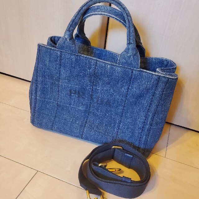 プラダ prada デニム カナパ mini インディゴ - ショルダーバッグ プラダ カナパ ミニ デニム