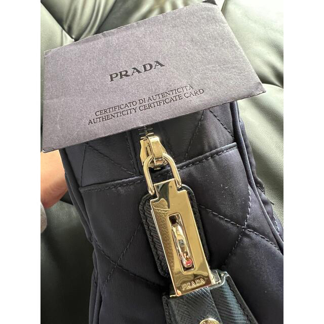 PRADA(プラダ)の最終価格！極美品！PRADAのショルダーバッグ レディースのバッグ(ショルダーバッグ)の商品写真