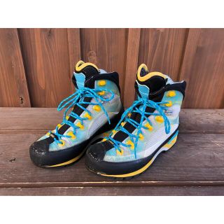 LA SPORTIVA - LA SPORTIVA スポルティバ 登山靴 ブーツ ゴアテックス