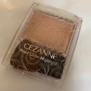 セザンヌケショウヒン(CEZANNE（セザンヌ化粧品）)のセザンヌ パールグロウハイライト 02 ロゼベージュ 2.4g(フェイスカラー)