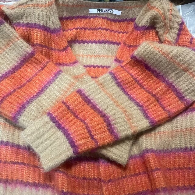 PERVERZE Stripe Mohair Cardigan orange レディースのトップス(カーディガン)の商品写真