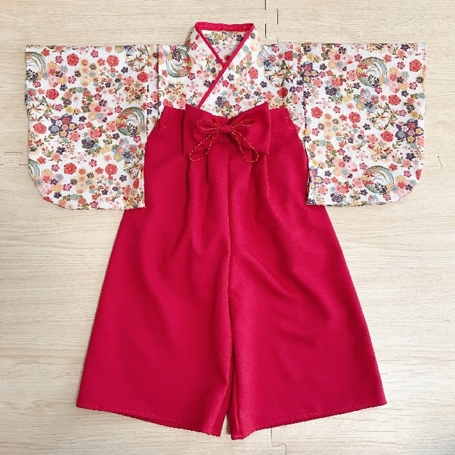 新しい Mさま専用 花鞠☓濃赤 100 ベビー袴 和服/着物 新しい Mさま専用 花鞠☓濃赤 100 ベビー袴 和服/着物