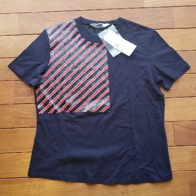 超歓迎された Max Mara - ＜新品＞Max Mara スポーツマックス　スパンコールＴシャツ　サイズＬ Tシャツ(半袖+袖なし)