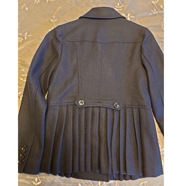 BURBERRY(バーバリー)の10Y　140　バーバリーチルドレン　黒のジャケット キッズ/ベビー/マタニティのキッズ服女の子用(90cm~)(コート)の商品写真