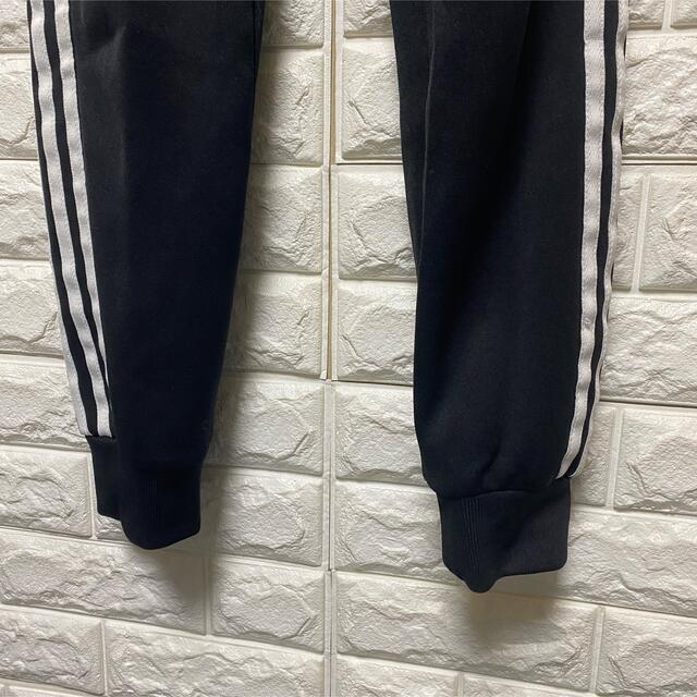 adidas(アディダス)の【adidas】トレフォイル 刺繍ロゴ トラックパンツ  ジョガーパンツ　黒 メンズのパンツ(その他)の商品写真