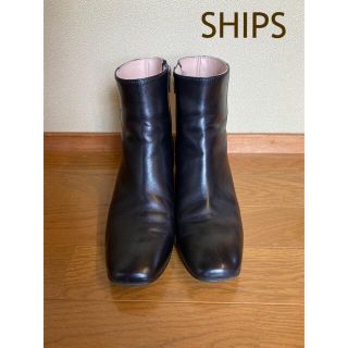 シップス(SHIPS)のSHIPS ショートブーツ croso roma 9 本革　黒　レディース(ブーツ)