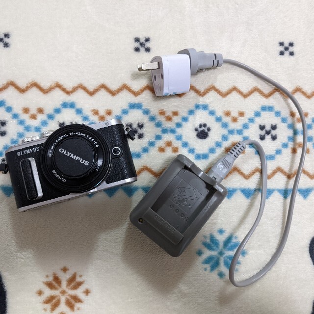 OLYMPUS PEN E-PL8 1