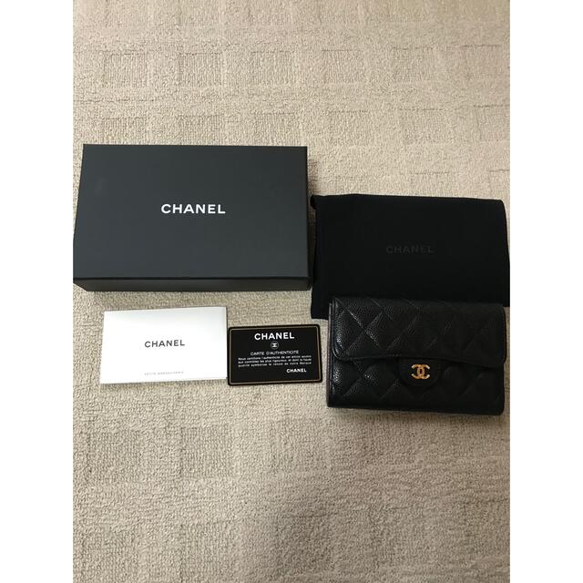 シャネル CHANEL マトラッセ　三つ折り財布　31番代