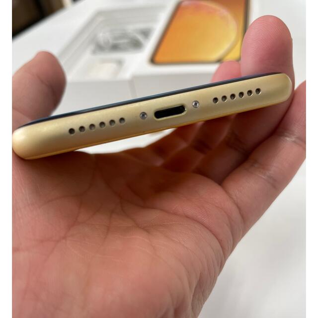 Apple(アップル)のiPhoneXR SIMフリー64GB 北米版A1984 Yellow スマホ/家電/カメラのスマートフォン/携帯電話(スマートフォン本体)の商品写真