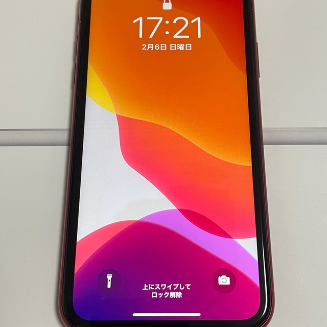 iPhone(アイフォーン)のiPhone XR 128GB RED au SIMロック解除済み スマホ/家電/カメラのスマートフォン/携帯電話(スマートフォン本体)の商品写真