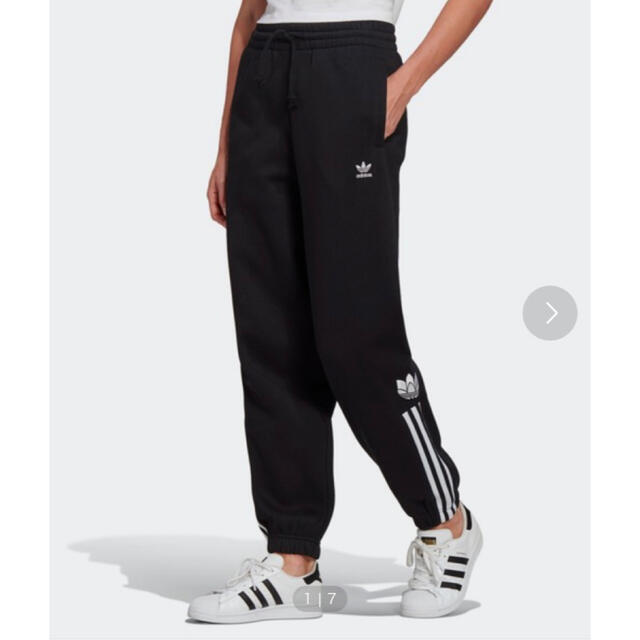 adidas(アディダス)の⭐︎値下げ可能　adidas アディダス　アディカラー　スウェットパンツ レディースのパンツ(カジュアルパンツ)の商品写真