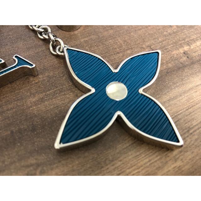 LOUIS VUITTON フルールドゥエピ バッグチャーム M66886-