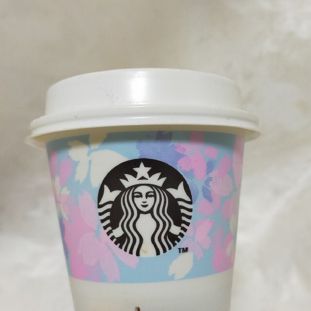 Starbucks Coffee(スターバックスコーヒー)のStarbucks プリンカップ インテリア/住まい/日用品のキッチン/食器(グラス/カップ)の商品写真