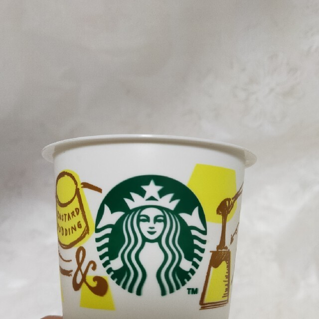 Starbucks Coffee(スターバックスコーヒー)のStarbucks プリンカップ インテリア/住まい/日用品のキッチン/食器(グラス/カップ)の商品写真