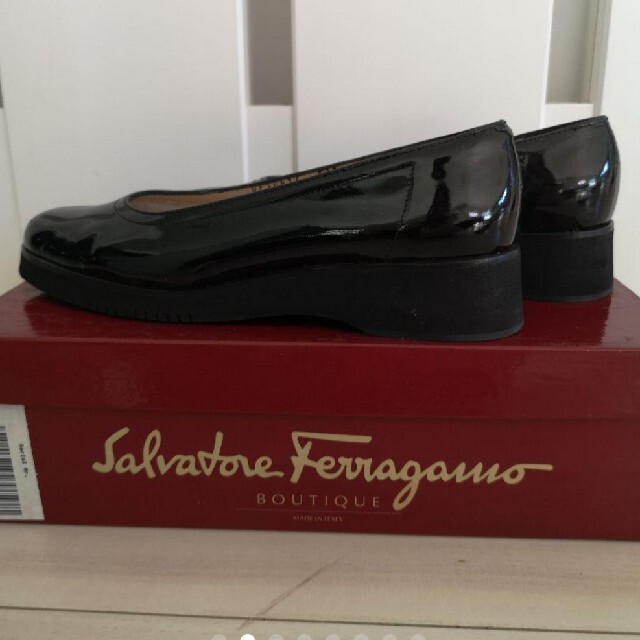 Salvatore Ferragamo(サルヴァトーレフェラガモ)のフェラガモ　6D 　フラットシューズ レディースの靴/シューズ(スリッポン/モカシン)の商品写真