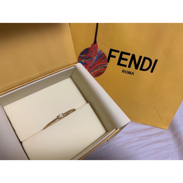 FENDI ブレスレット　ゴールド