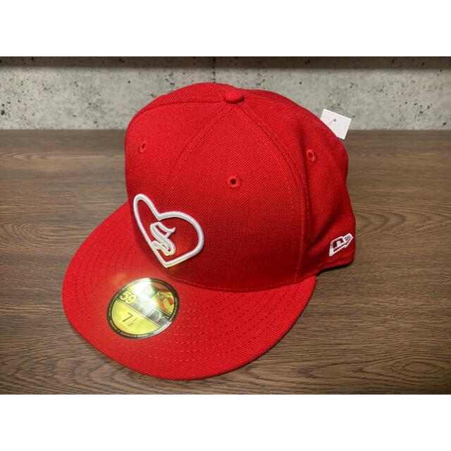 Supreme 17AW Heart S Logo New Era Cap