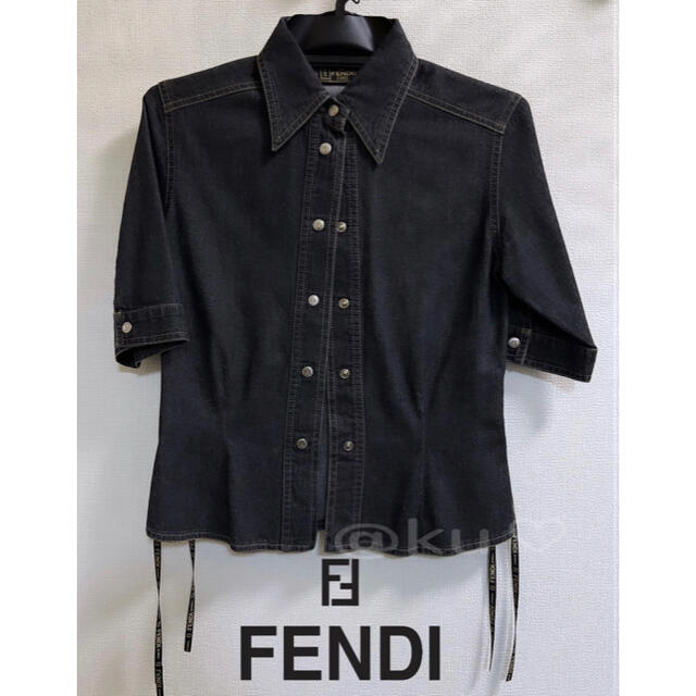 FENDI(フェンディ)の【正規品】FENDI フェンディ デニム シャツ I38 S レディースのトップス(シャツ/ブラウス(半袖/袖なし))の商品写真