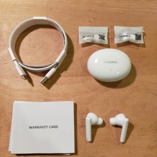 ファーウェイ(HUAWEI)のHUAWEI FreeBuds 4i ワイヤレスイヤホン(ヘッドフォン/イヤフォン)