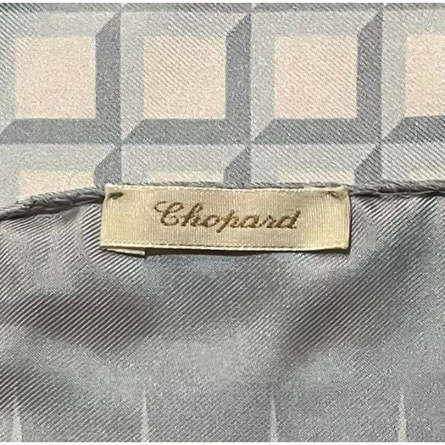 Chopard(ショパール)の新品♡Chopard　ショパール スカーフ　アイスキューブ　シルクスカーフ レディースのファッション小物(バンダナ/スカーフ)の商品写真