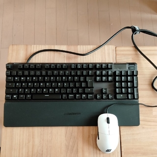 y502様専用　ゲーミングキーボードとゲーミングマウスのセット(PC周辺機器)