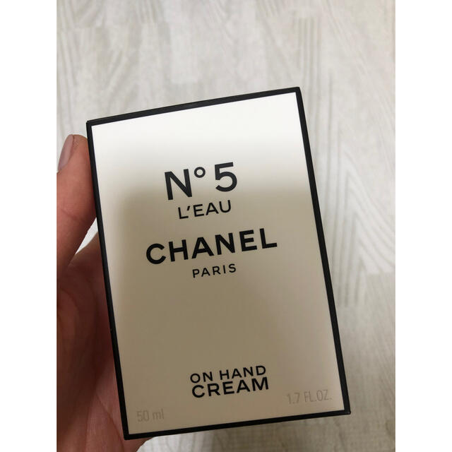 CHANEL(シャネル)のCHANEL (シャネル) ハンドクリーム　※未使用品 コスメ/美容のボディケア(ハンドクリーム)の商品写真