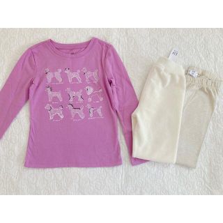 ギャップ(GAP)の新品未使用❣️GAP 長袖トップスとレギンス(右側)セット売り(Tシャツ/カットソー)