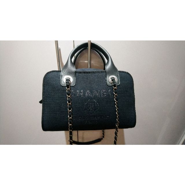 CHANEL(シャネル)のChanel Deauville ドーヴィルボーリングバック レディースのバッグ(ショルダーバッグ)の商品写真